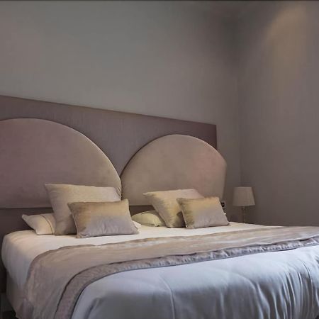 Opera House Guest, Roma Centro Storico Hotel ภายนอก รูปภาพ