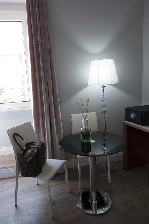 Opera House Guest, Roma Centro Storico Hotel ภายนอก รูปภาพ