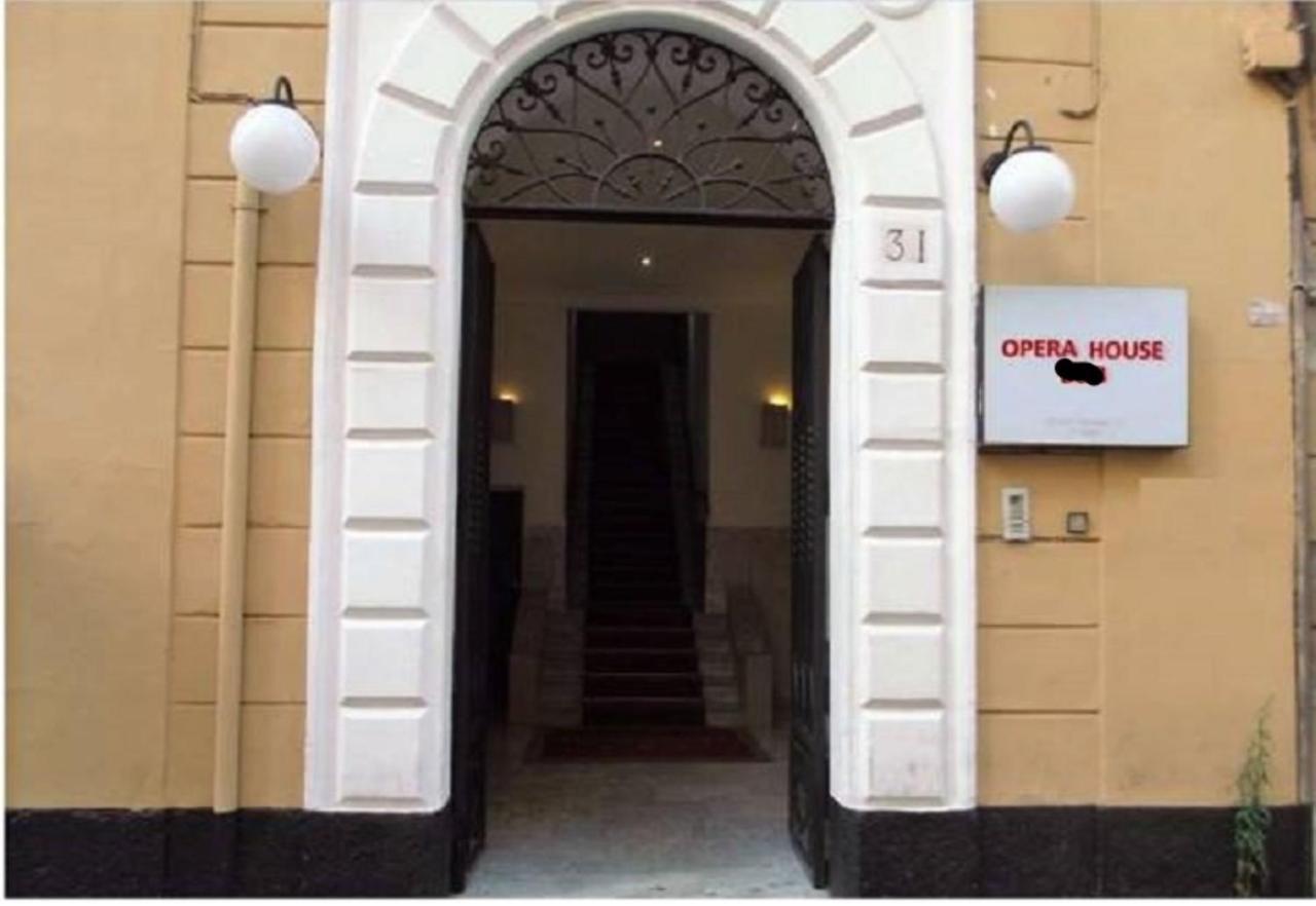 Opera House Guest, Roma Centro Storico Hotel ภายนอก รูปภาพ